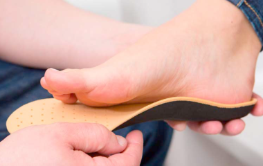 Изготовление индивидуальных ортопедических стельок Orto-Line. Изготовление индивидуальных ортопедических стельок Orto-Line.