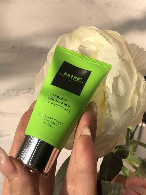 Крем для рук з маслом авокадо та сечовиною, Baehr - 30 мл