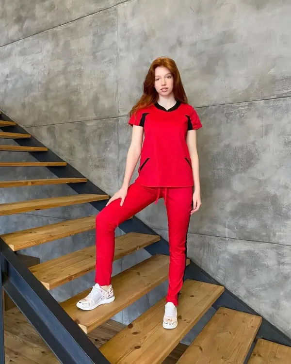 Инвита Медицинский Костюм цвет красный