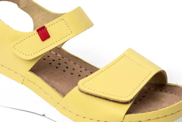 Босоніжки LEON 1080