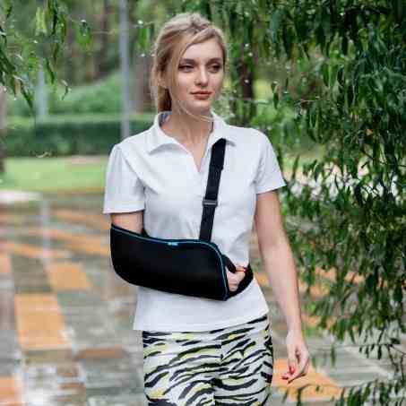 Бандаж-поддерживатель руки (платок) Алком 3004