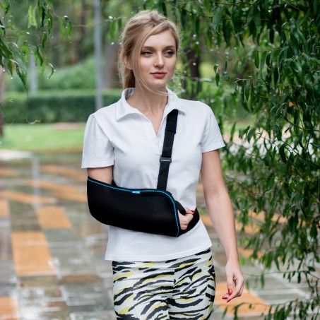 Бандаж-поддерживатель руки (платок) Алком 3004