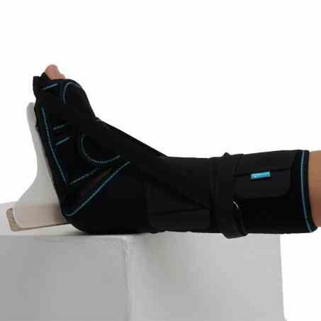 Бандаж деротаційний Алком 3030 чорний універсальний Бандаж деротаційний Алком 3030 чорний універсальний