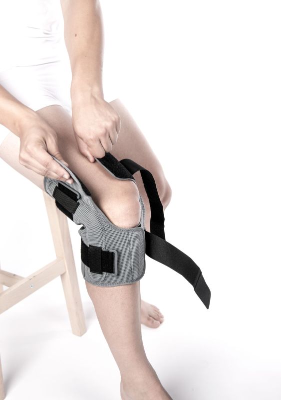Бандаж фіксуючий на колінний суглоб Knee Brace Short, ORT-90101, Orthoteh (Болгарія)