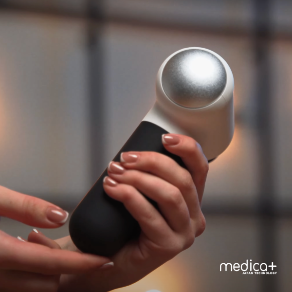 Перкусійний масажер для тіла і м'язів Medica+ MassHand Pro 4.0 White