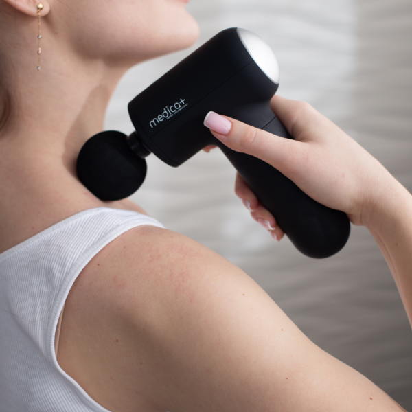 Перкусійний масажер для тіла і м'язів Medica+ MassHand Pro 4.0 Black