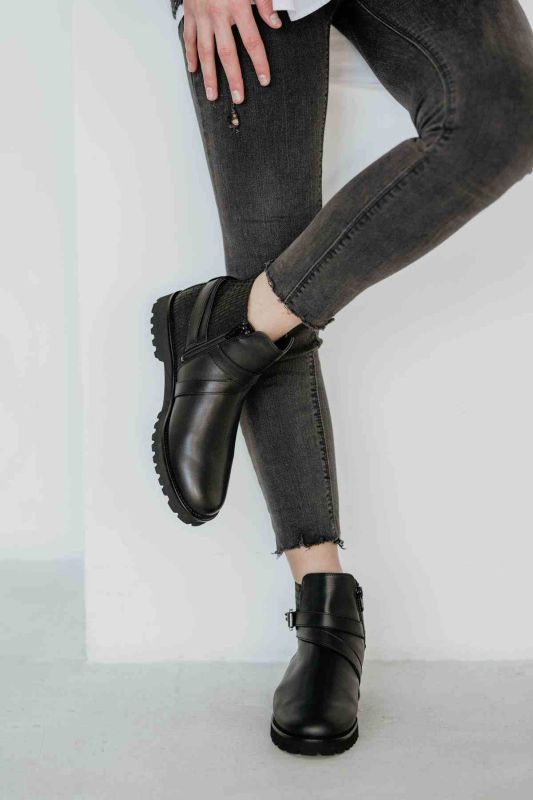 Жіночі черевики  "FRIDA"