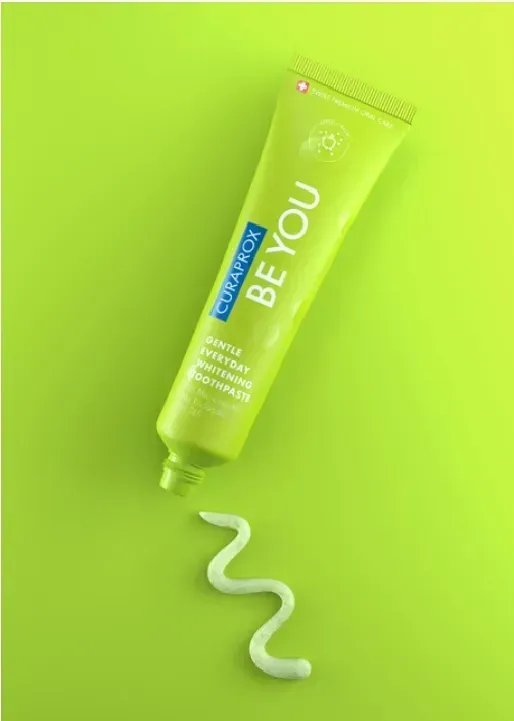 Освітлююча зубна паста Curaprox Be You Green, салатового кольору, 60 мл., RDA - 50 Смак: Яблуко & Алое