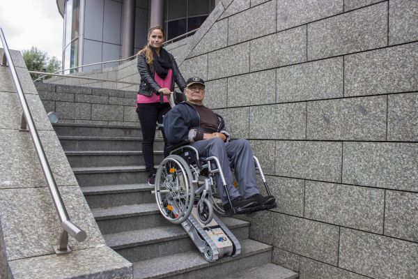 Сходовий гусечний підйомник до 150 кг SUNWA SA-S