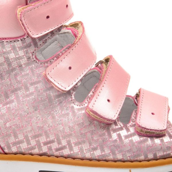 Сандалии ортопедические для девочки.